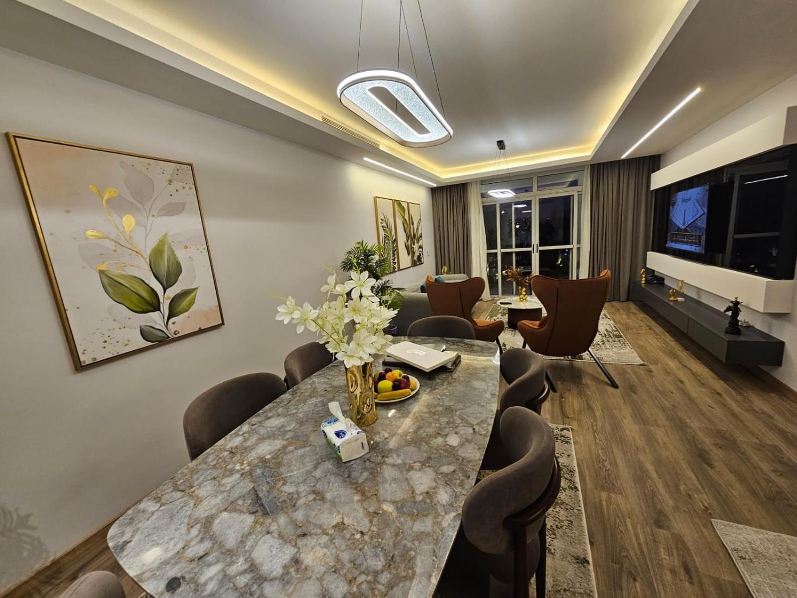 Cfc, Luxury In A Prime Location Apartment